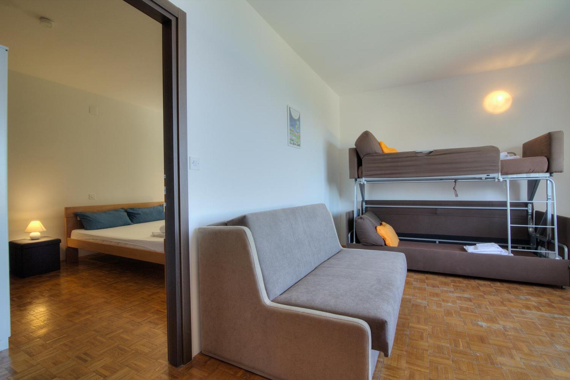 Senj Apartment Bilik gambar