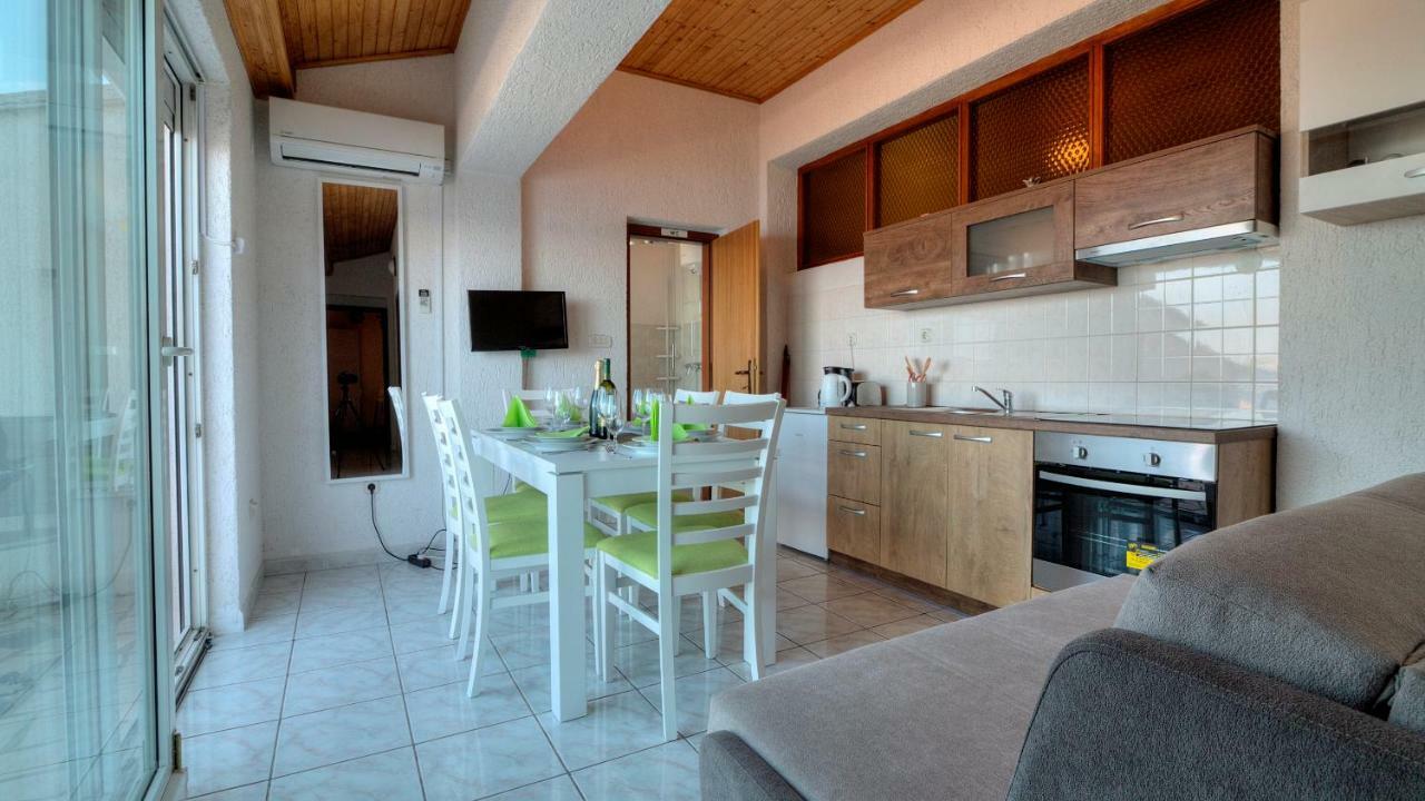 Senj Apartment Luaran gambar