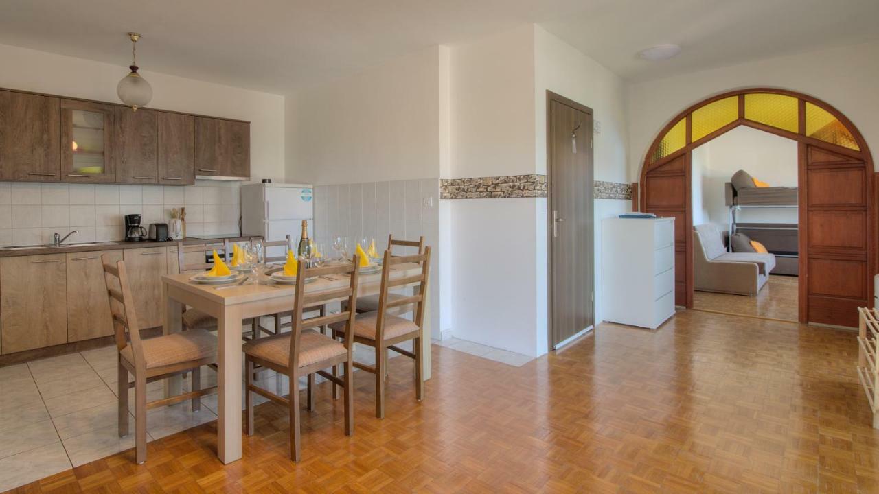 Senj Apartment Luaran gambar