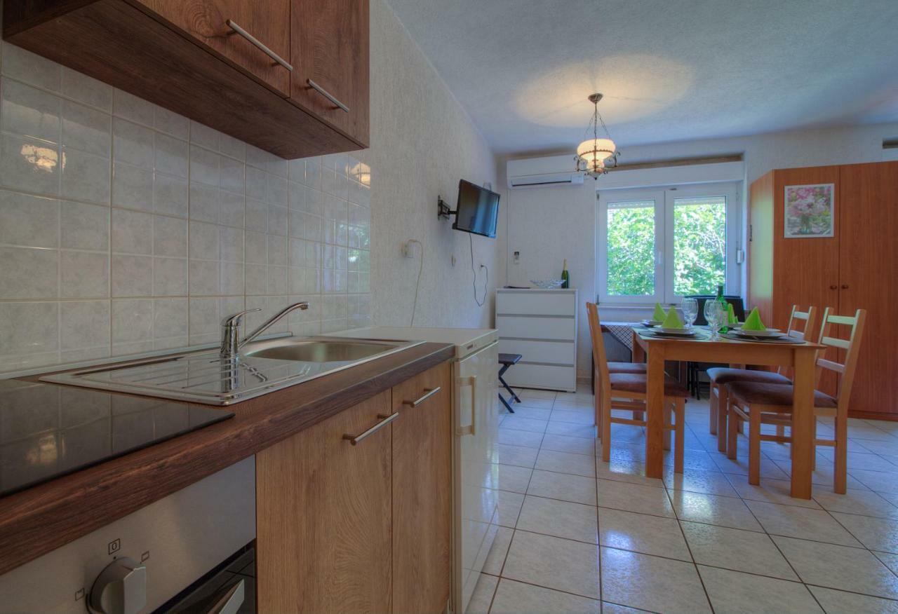 Senj Apartment Luaran gambar